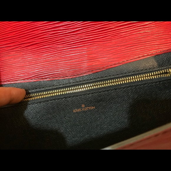 Authentic Louis Vuitton Carnime Red Epi Art Clutch - Picture 9 of 15